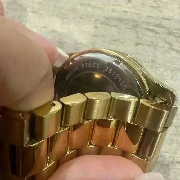 Michael Kors Gold-Tone Runway Oversized Watch MK8077 - Picture 3 of 5